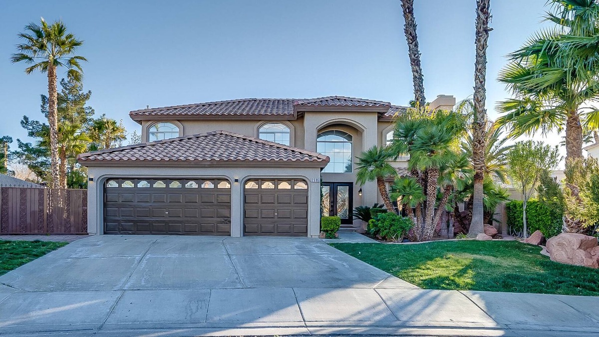 Green Valley North House | Simply PARADISE! Resort Inspired Pool + 5 BR/3BA