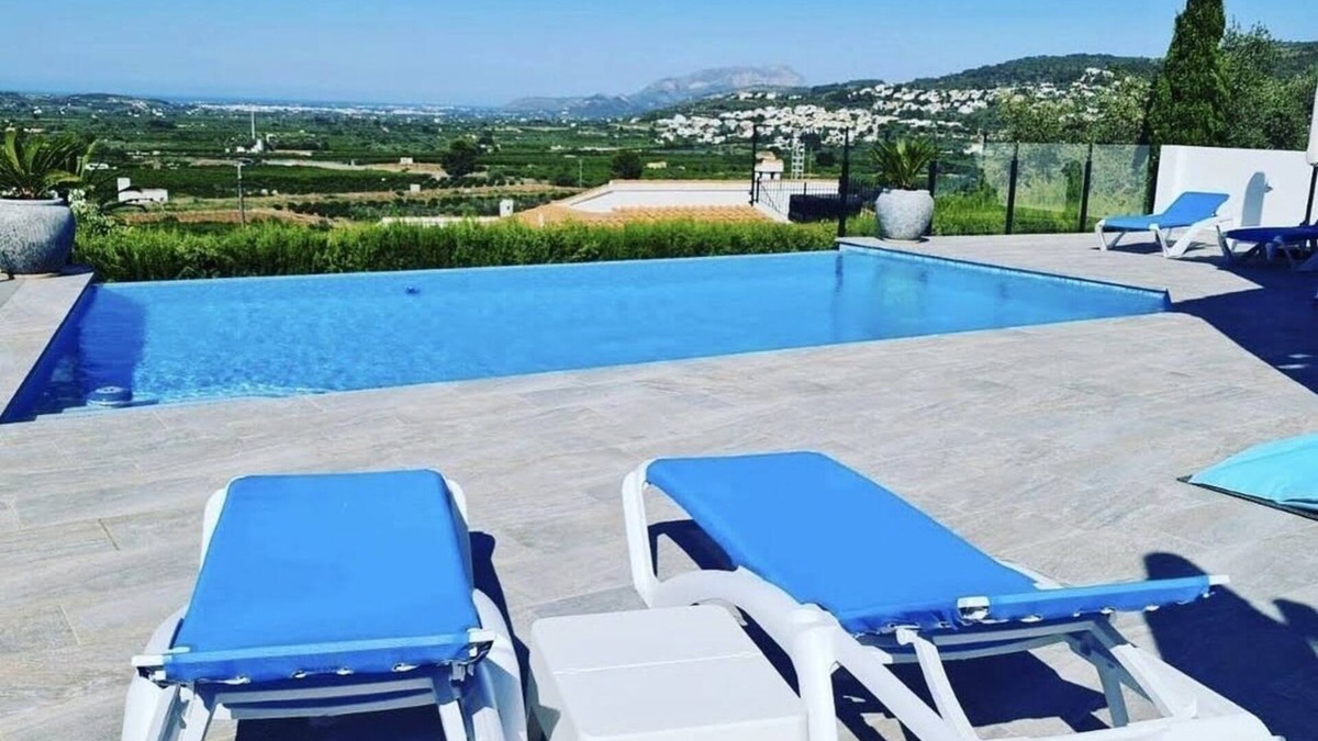 Orba House | Simply relax with a fantastic view of the valley, mountains and sea.