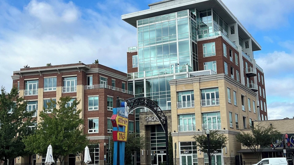 Italian Village Condo | Simply Short North! at The Jackson on High