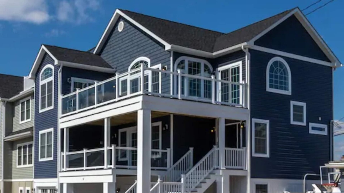 Normandy Beach House | Simply Stunning 5 Star Experience