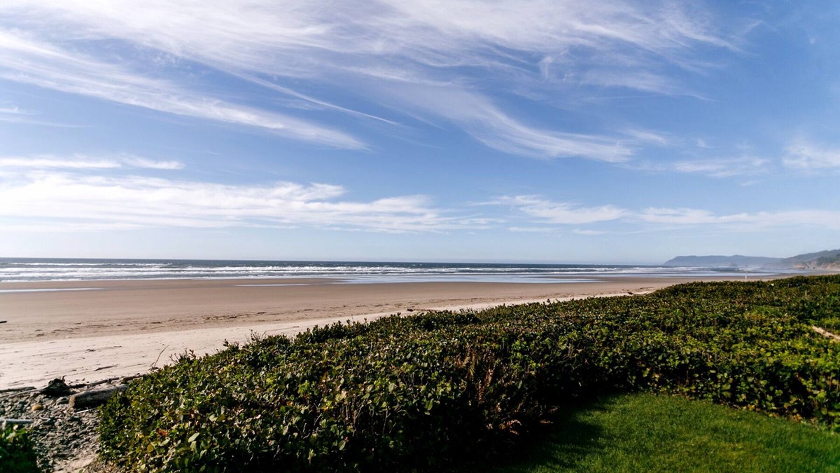 Arch Cape House | 'Singing Sands' at Arch Cape: Private Ocean Front Beach House