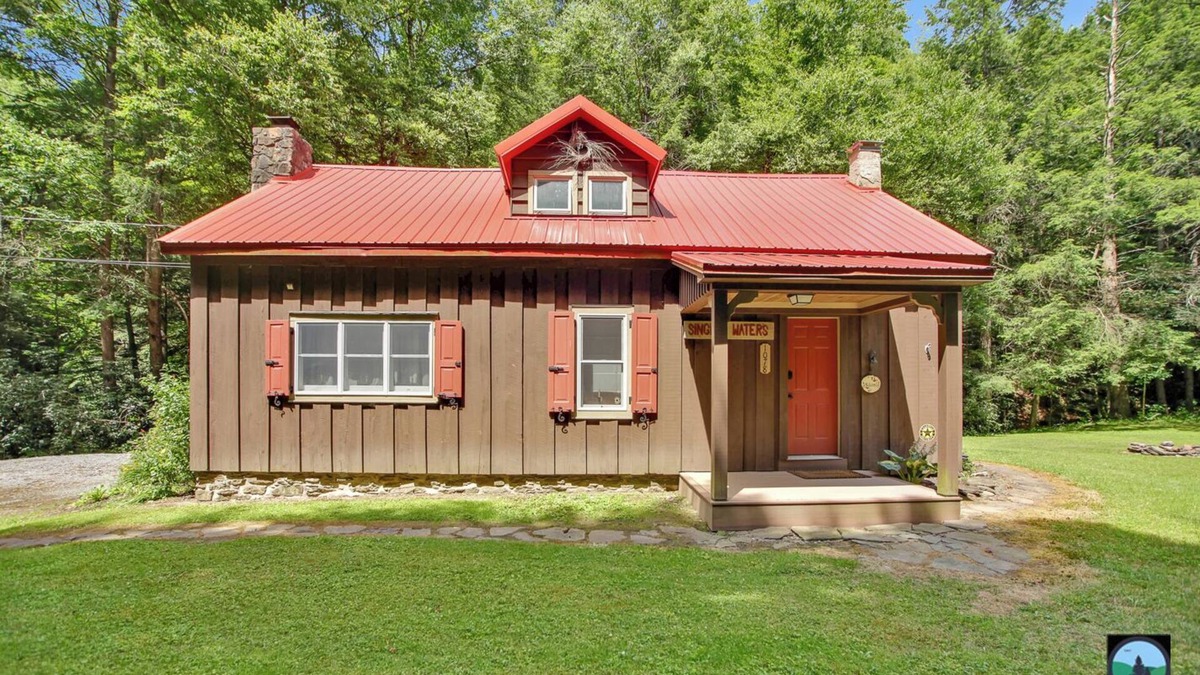 Morris Cabin | Singing Waters Camp