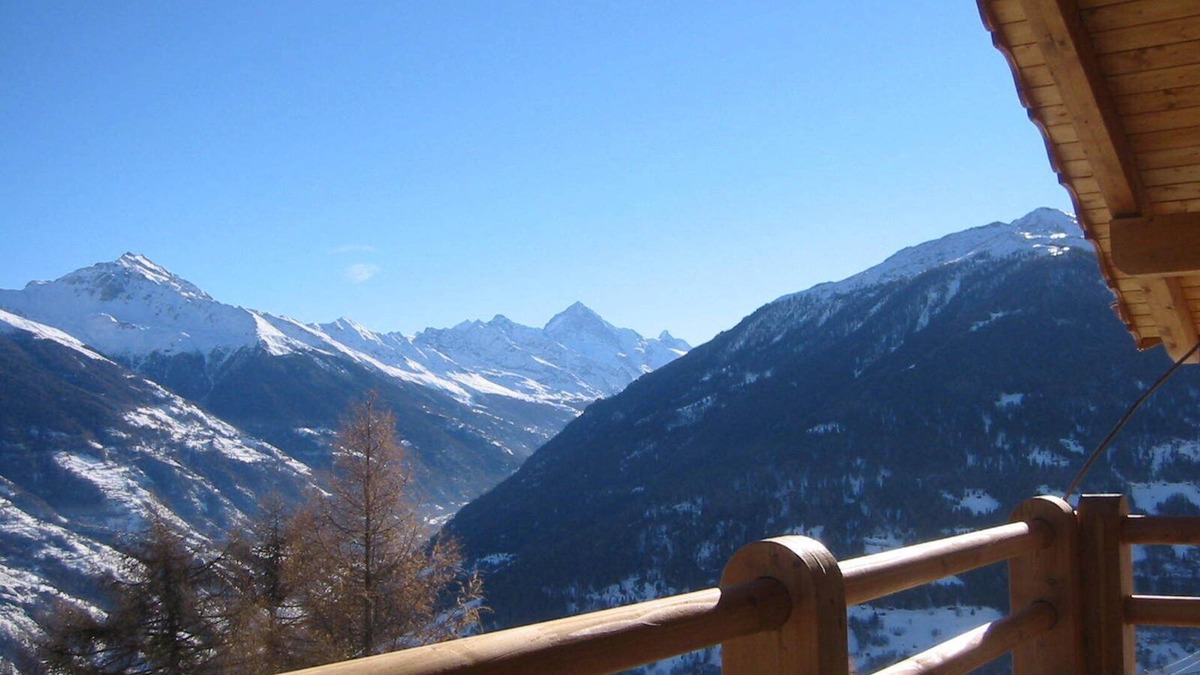Heremence Ski Chalet | Single chalet with special comfort in the middle of the ski area 4-vallées, Valais