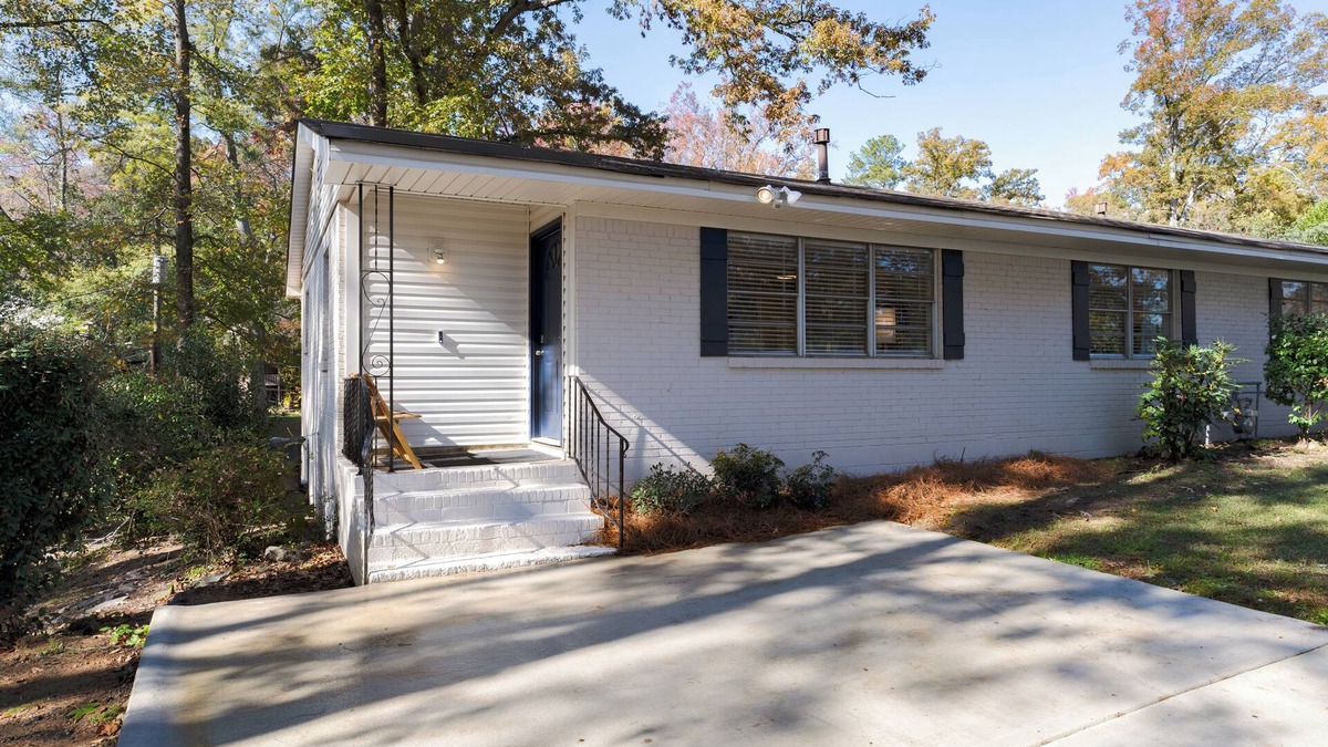 Cahaba Heights Condo | Single Floor Condo with Large Private Driveway
