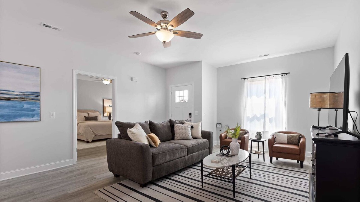 Rossville House | Single level 3BR ranch with an EV charger!