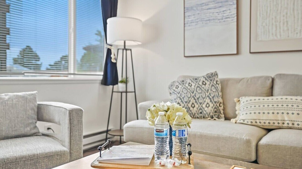 Franklin - Randolph Apartment | Single Level Homestay - Prime Location