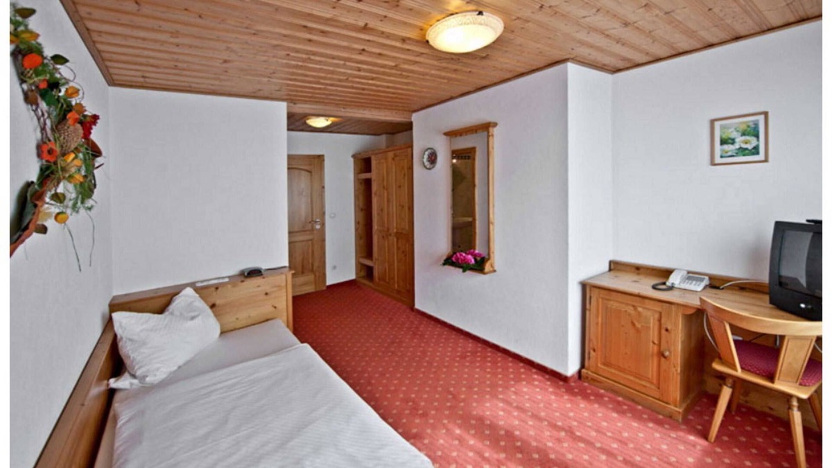 Niedernhausen House | Single room - 24 - Landgasthof Brunnenwirt Zum Meenzer