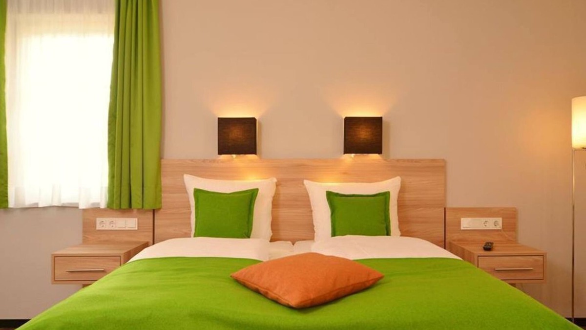 Mainz-Bingen House | Single room COMFORT, shower, WC - The Crass: wine-business-hotel