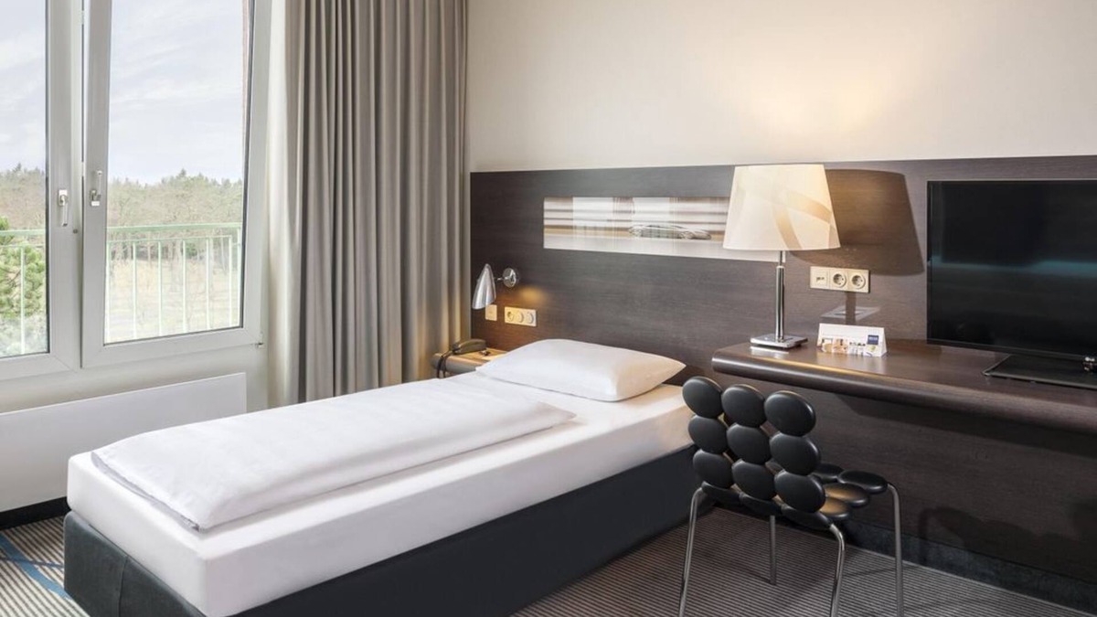 Nuerburg House | Single room standard - Dorint Am Nürburgring/Hocheifel