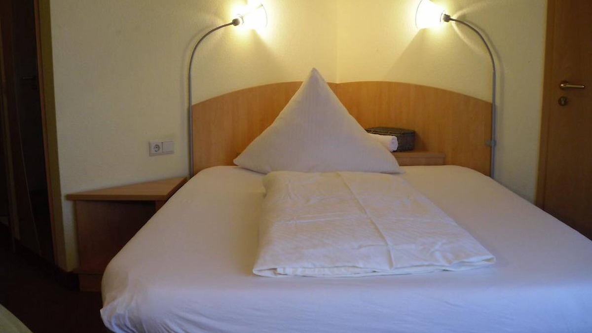 Waechtersbach Apartment | Single room with balcony