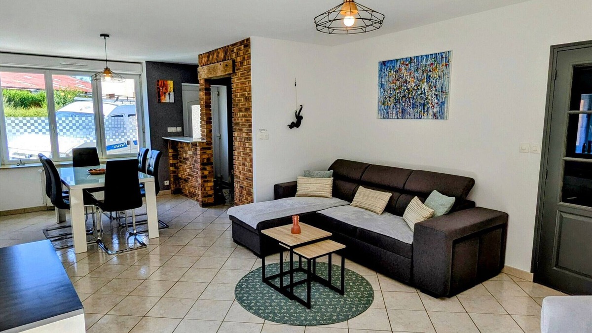 Longchamps-sur-Aire Cottage | Single-storey house with enclosed garden in Longchamps