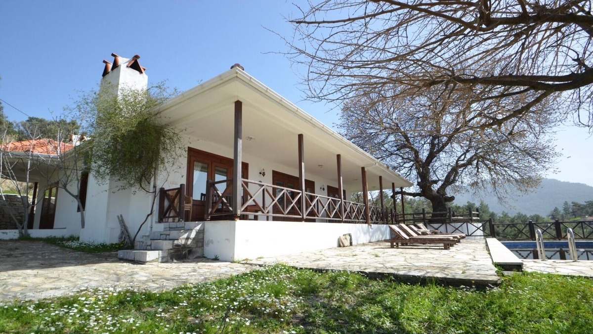 Ortaca Villa | single storey, 3bed private villa with infinity pool on the hillside in Gokbel