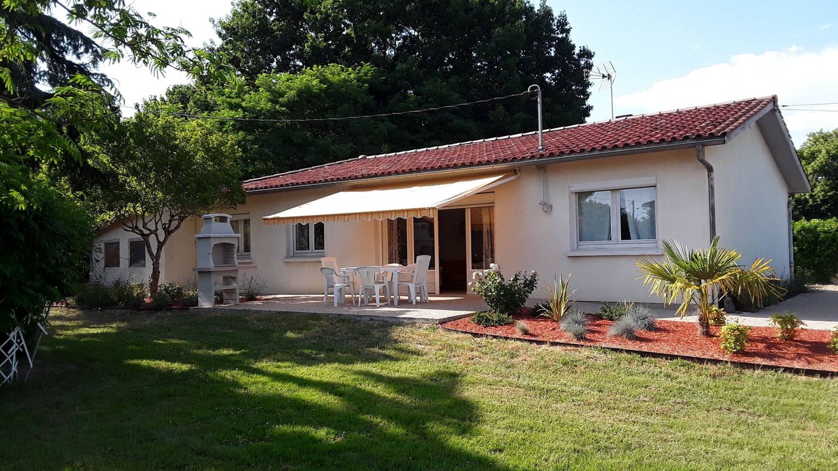Mirande House | Single-storey house 110m², residential area, 500m from town center