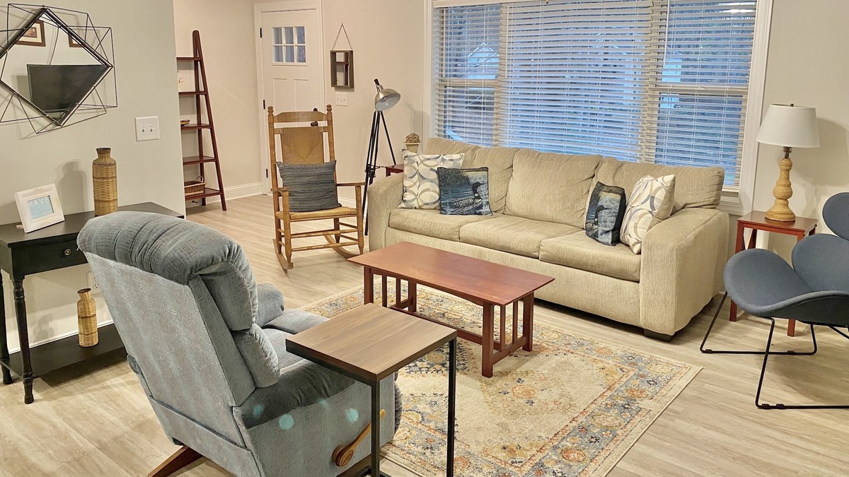 Buford Cottage | Single story 2 bedroom 2 bath that sleeps 7 in Buford, Georgia