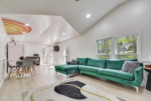 Semora House | Single-Story Cabin on Hyco Lake Swim and Unwind!