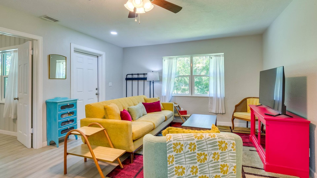 Ocala House | Single-Story Ocala Home w/Porch - Near WEC!
