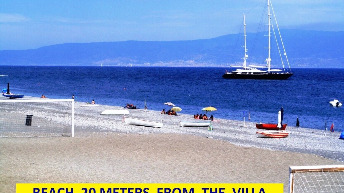 Ali Terme Villa | SINGLE VILLA 20meters from the SEA and/or for THERMAL CURE near TAORMINA