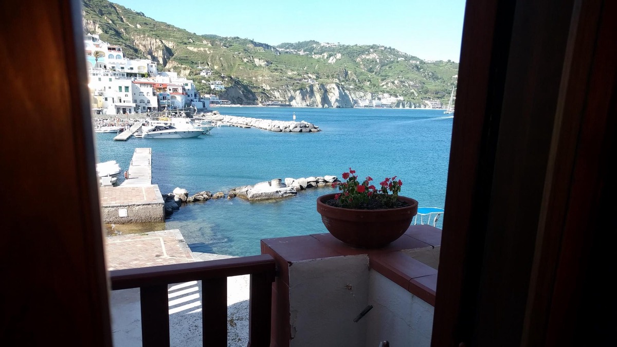 Sant'Angelo House | Singola VM-Single room-Ensuite with Shower-Sea View