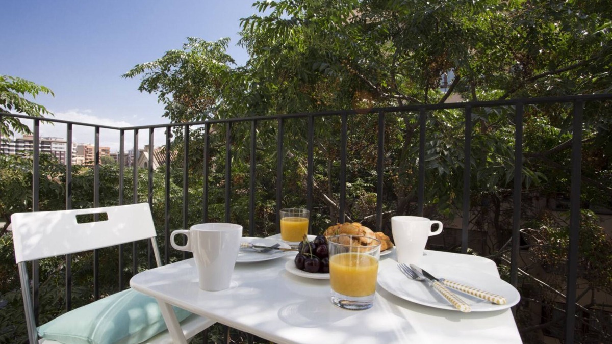 Barrio del Carmen Apartment | Singular Stays NaJordana II