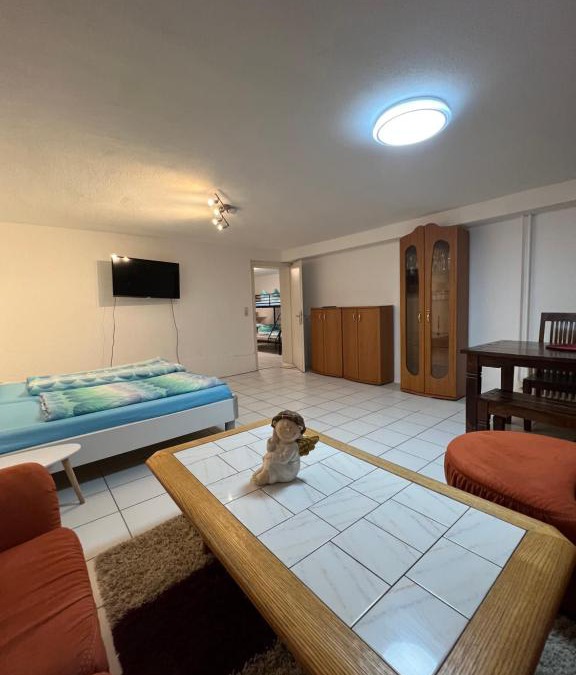Kappel-Grafenhausen Apartment | Sions große Ferienwohnung Ferienwohnung mit 3 Schlafzimmer, 2 km bis zum Europapark Rust