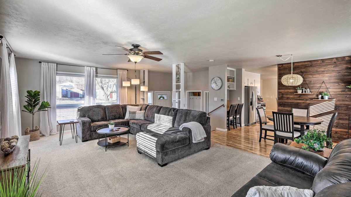Sioux Center House | Sioux Center Split-Level Home w/Game Room!