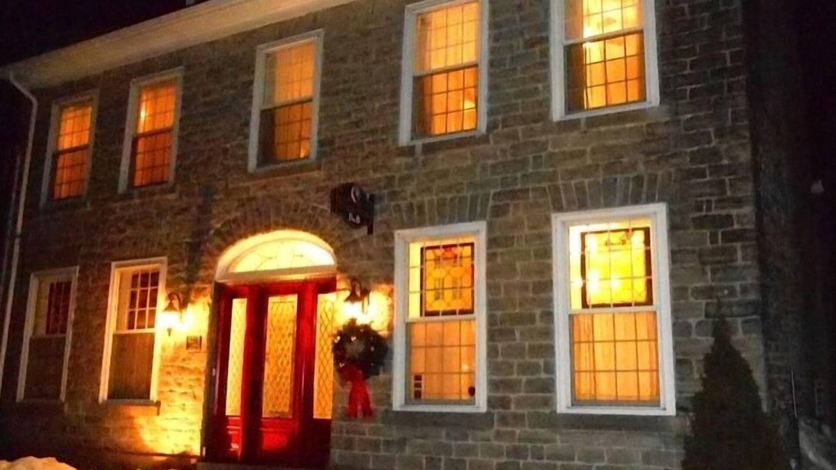 Brockville Bed & Breakfast | Sir Isaac Brock B&B Luxury Suites