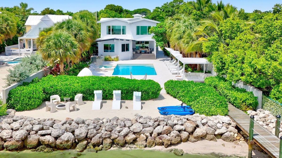 Summerland Key House | Sirena Key | Luxury Oceanfront Estate, Pool, Guest Cottage, Dock, 30min to Key West
