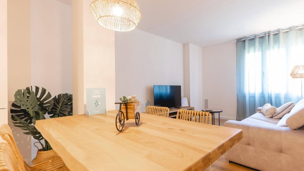 el Mercadal Apartment | Sirenes - Holiday Apartment Rental in Girona | Bravissimo