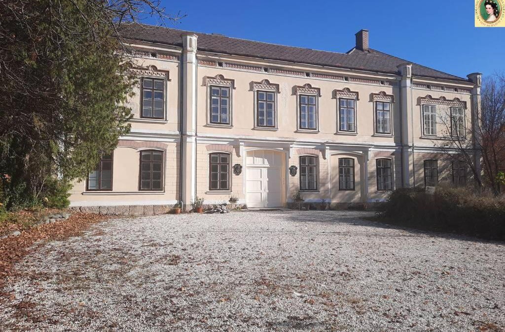 Reichenau an der Rax Apartment | Sisi-Schloss Rudolfsvilla - Sechser - 24 Gäste