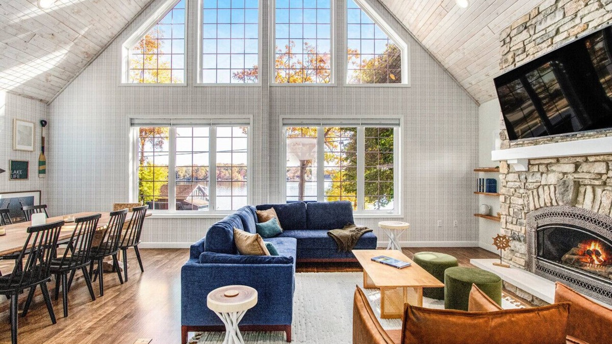 Sister Lakes House | Sister Lakes 7 bedroom Retreat