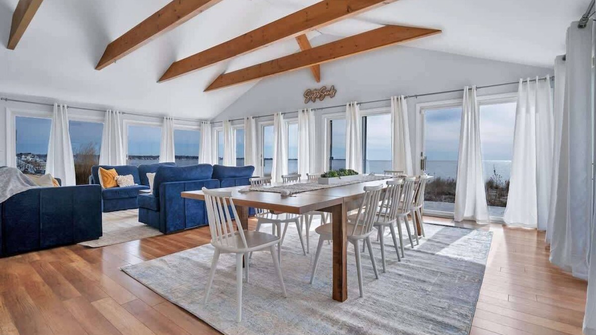 Westbrook Center House | Sister Sands - Waterfront Boho Beach House