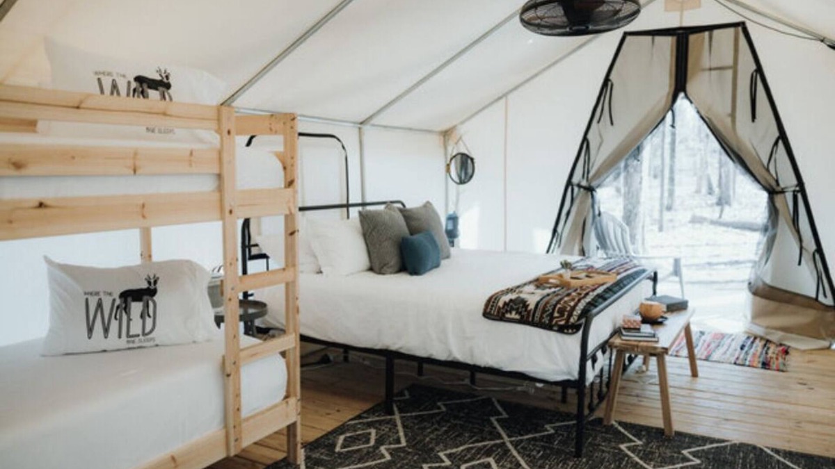 Brownsboro RV Rental | Site #40 Deluxe Safari