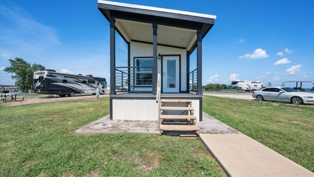 Kerens House | Site 93 @ Peninsula point
