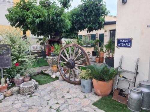 Avignon Apartment | site paradis rue colibri