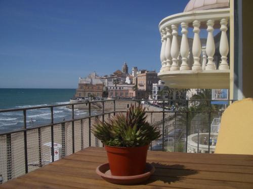 Sitges Town Center Apartment | Sitges Beach Panorama