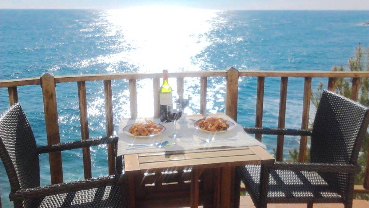 Sitges Apartment | Sitges. Mediterranean Balcony. Amazing views. Beach and pool. A/C. Parking. WIFI