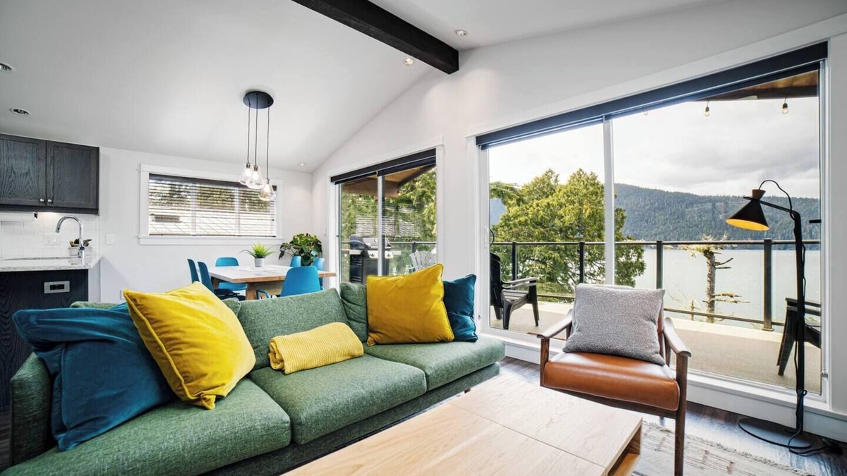 Port Renfrew House | Sitka House, A Modern Ocean Front Oasis