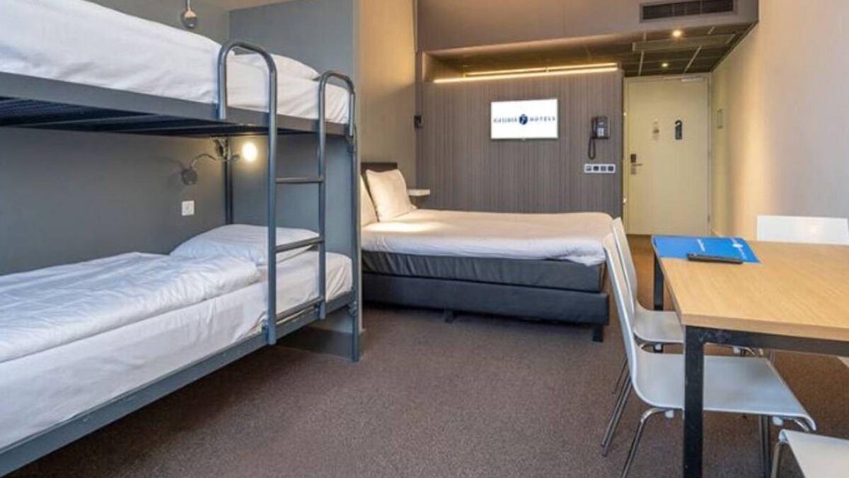 Municipality of Sittard-Geleen Hotel | Sittard Wellness Stay – Cozy Rooms with Access to Spa, Gym & Sauna - 3 Units