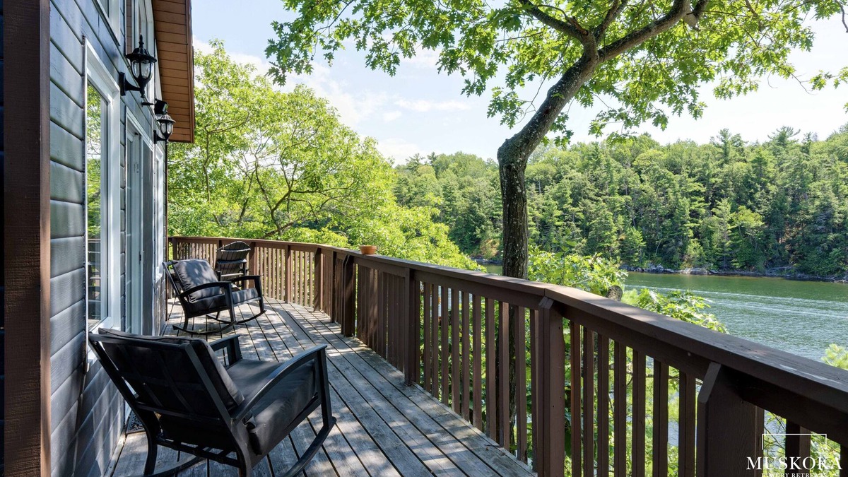 Georgian Bay House | Situated on picturesque Twelve Mile Bay