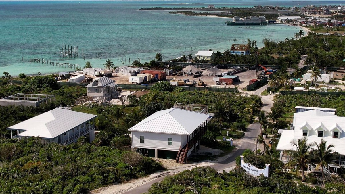 Great Guana Cay House | Six bedroom/three bath with views of the Sea of Abaco and the Atlantic Ocean