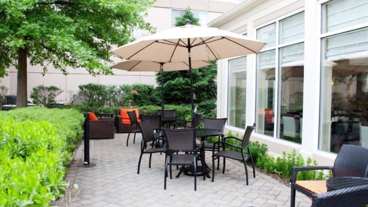 North Bergen House | Six miles from MetLife Stadium
