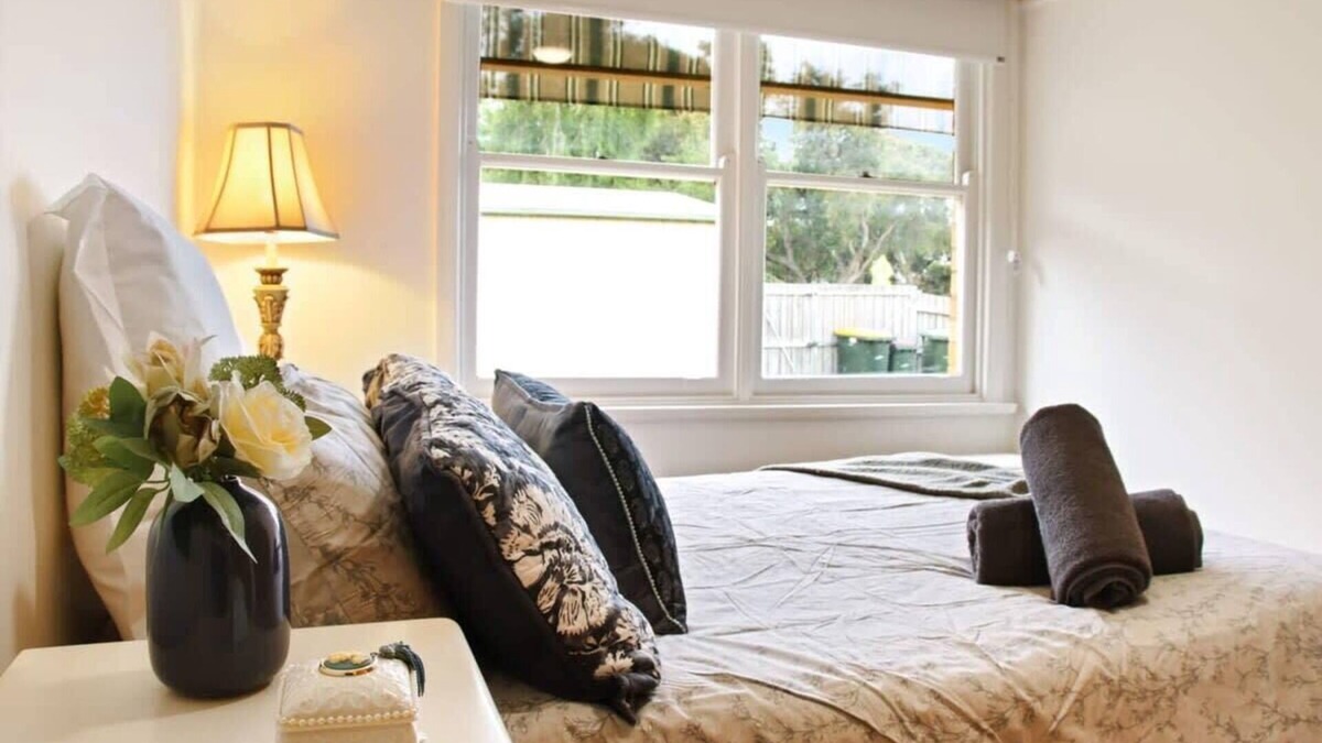 Highton House | Sixties Sanctuary I Retro Family Home