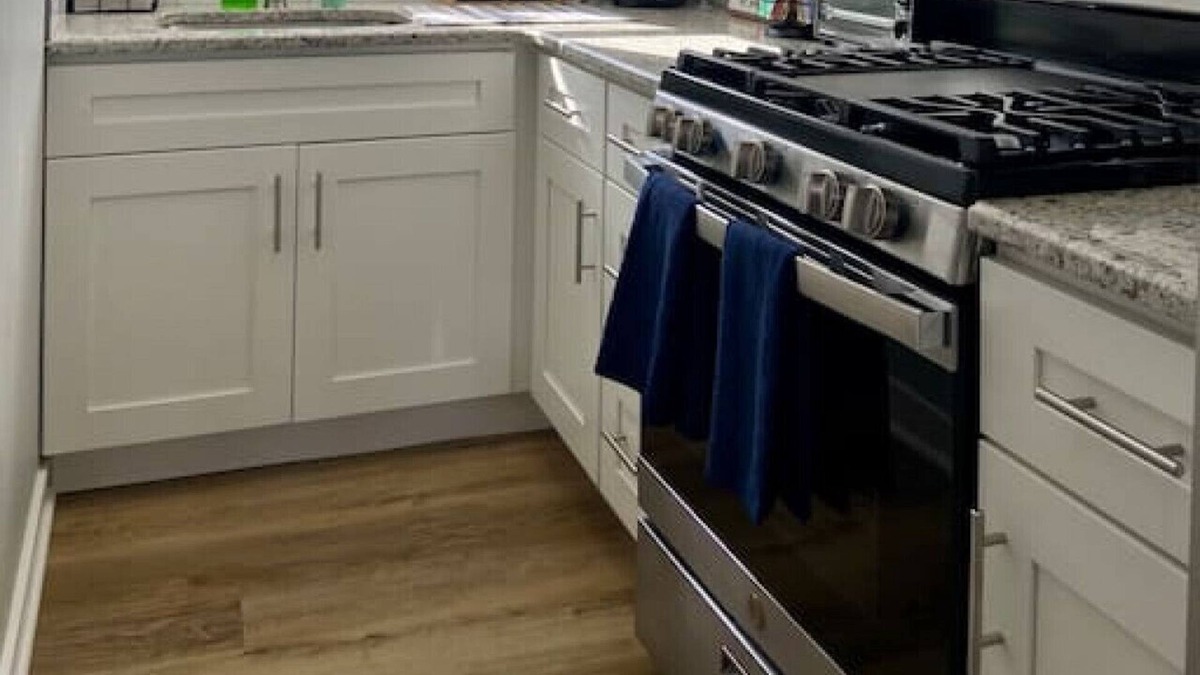Marlton Condo | SJ Suburban HiDeAwAy