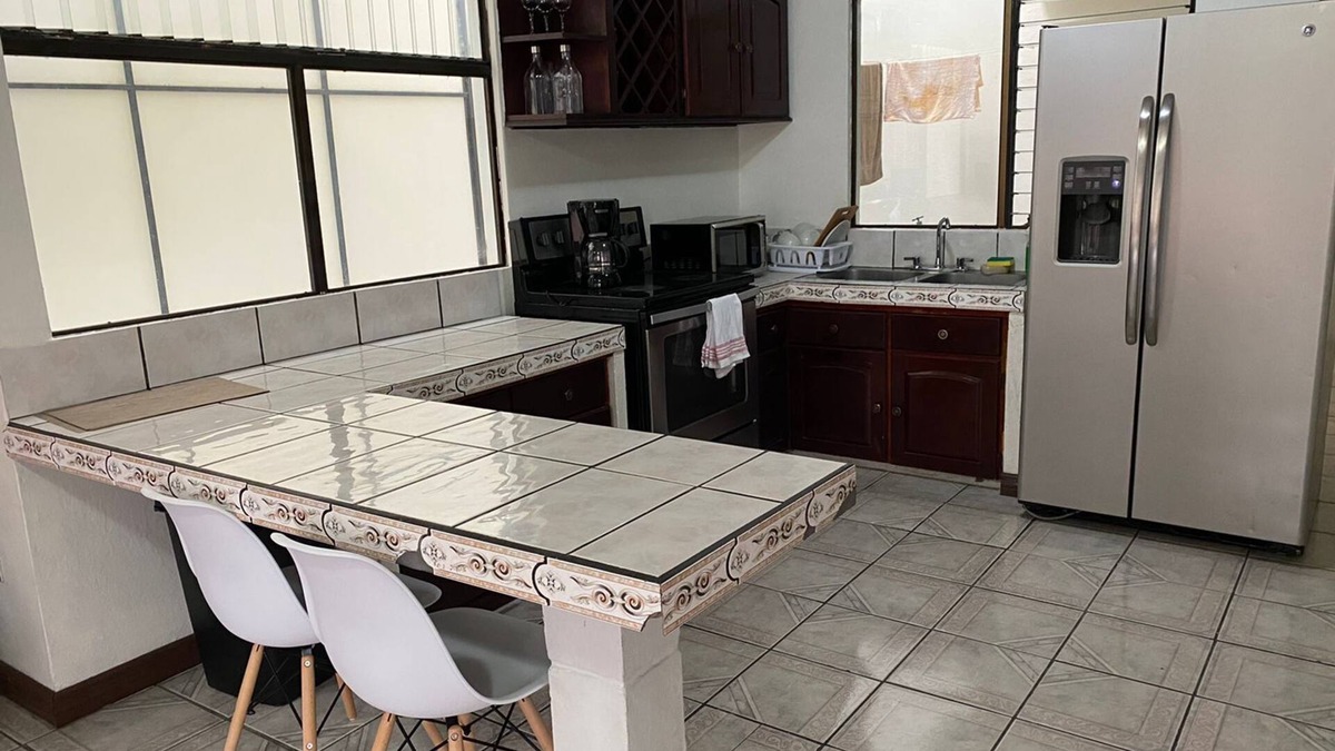 San Antonio de Belen Apartment | SJO location centered, VERY spacious and private apartment