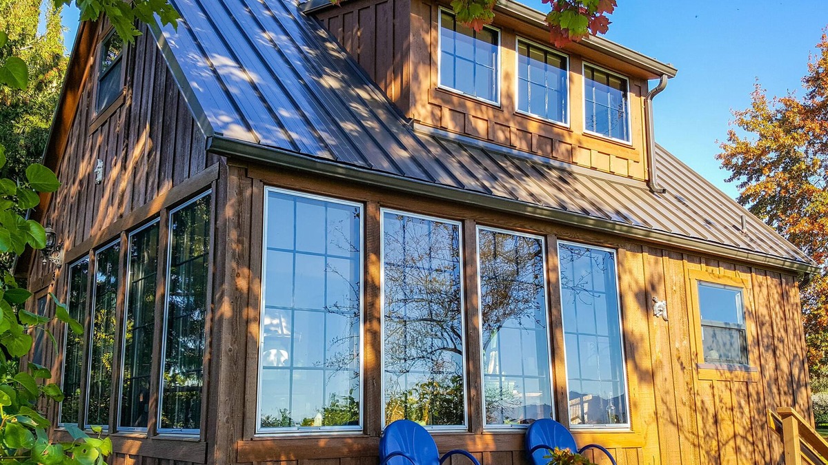 Mount Vernon Cabin | Skagit Valley Farmland View Cabin