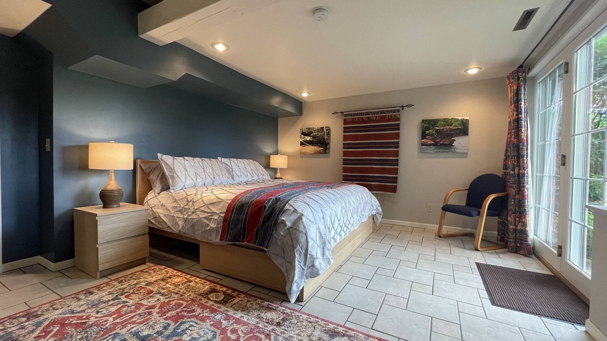 Bayfield Apartment | SKANDIA GUEST SUITE BAYFIELD'S BEST!