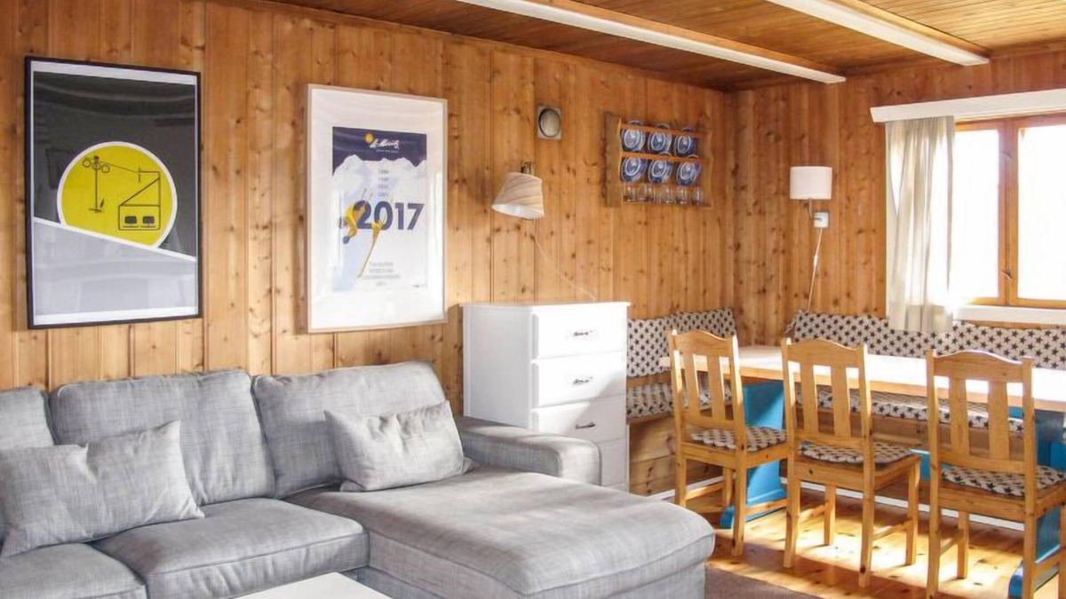 Svingvoll House | Skeisvegen by Interhome