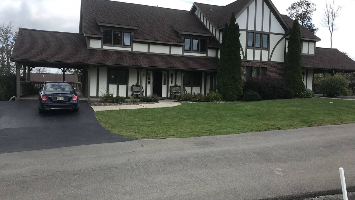 Clymer Condo | Ski and Golf Retreat by Hole 8