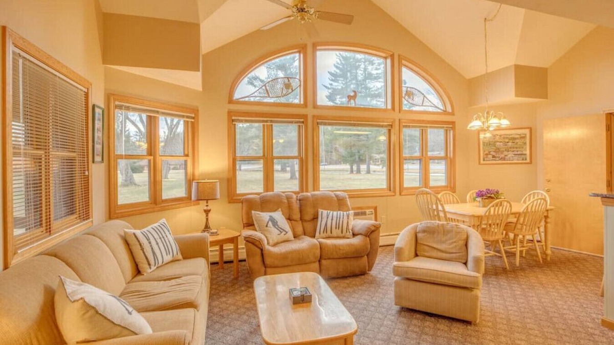 Woodstock House | Ski and Golf Retreat w/Amenities