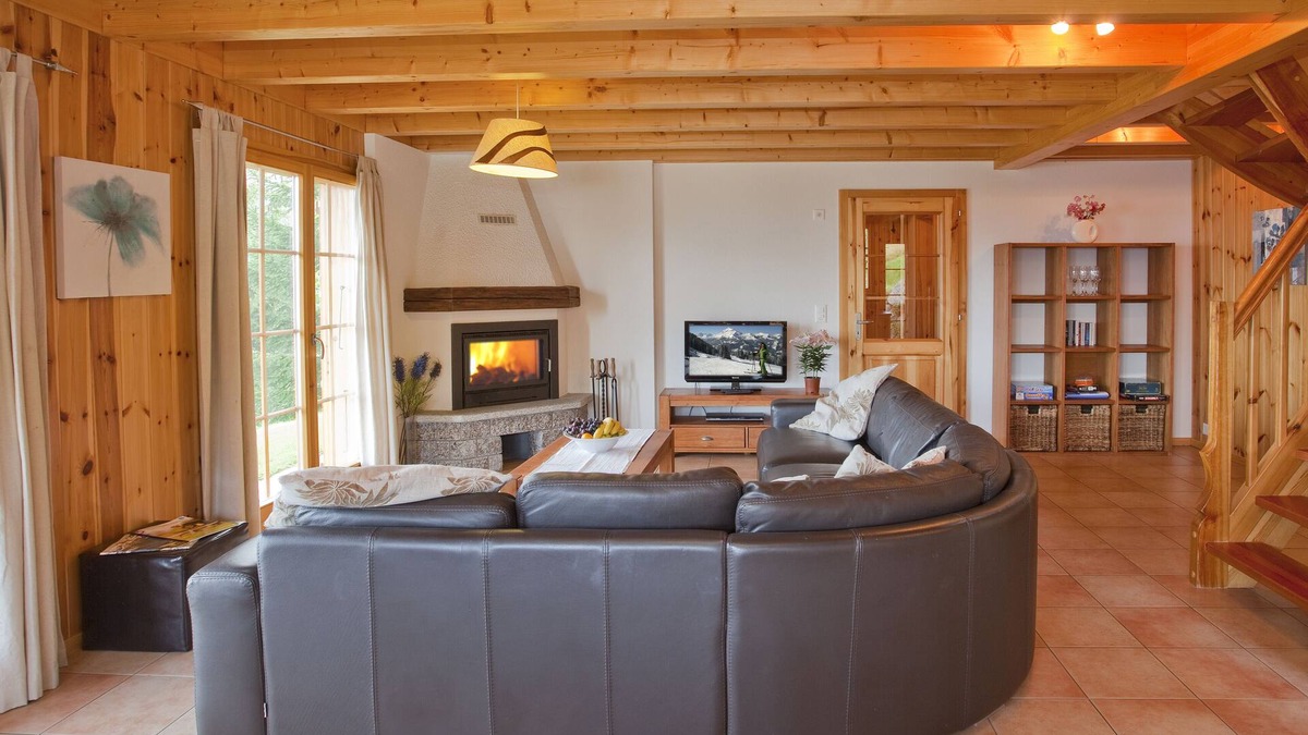 Riddes Ski Chalet | Ski chalet for 8, 600m from pistes, cosy log fire, fabulous views